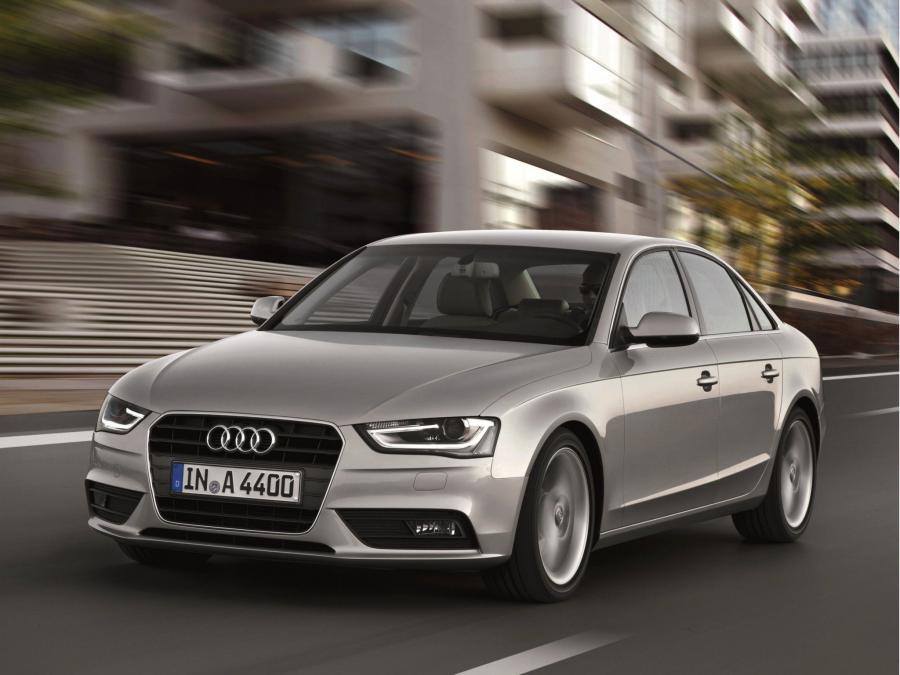  Audi A4 2.0T Sedan (B8, 8K) 2012 года  (фото 13 из 19)